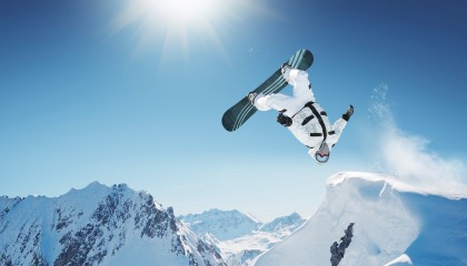 开云电竞账号入口-球迷自制“炸裂”影片：最震撼的比赛场景合集，球赛经典视频